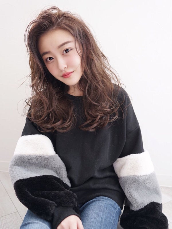 「<女性向け>ヘアムースの使い方!パーマ・くせ毛・ストレート別に解説」の画像(#244156)