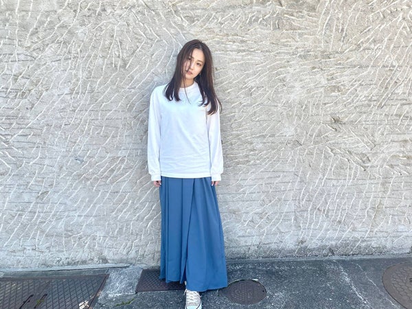 「静電気で髪がひどいことに…静電気が起こる原因や髪をぺったんこにさせない10つの対処法」の画像(#244428)