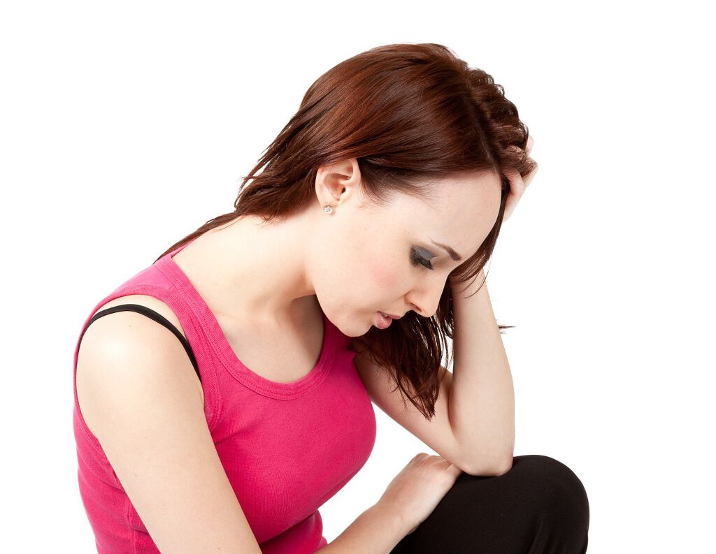 かかとのひび割れは全身に影響することも?原因とおすすめのケア&アイテムを紹介の画像