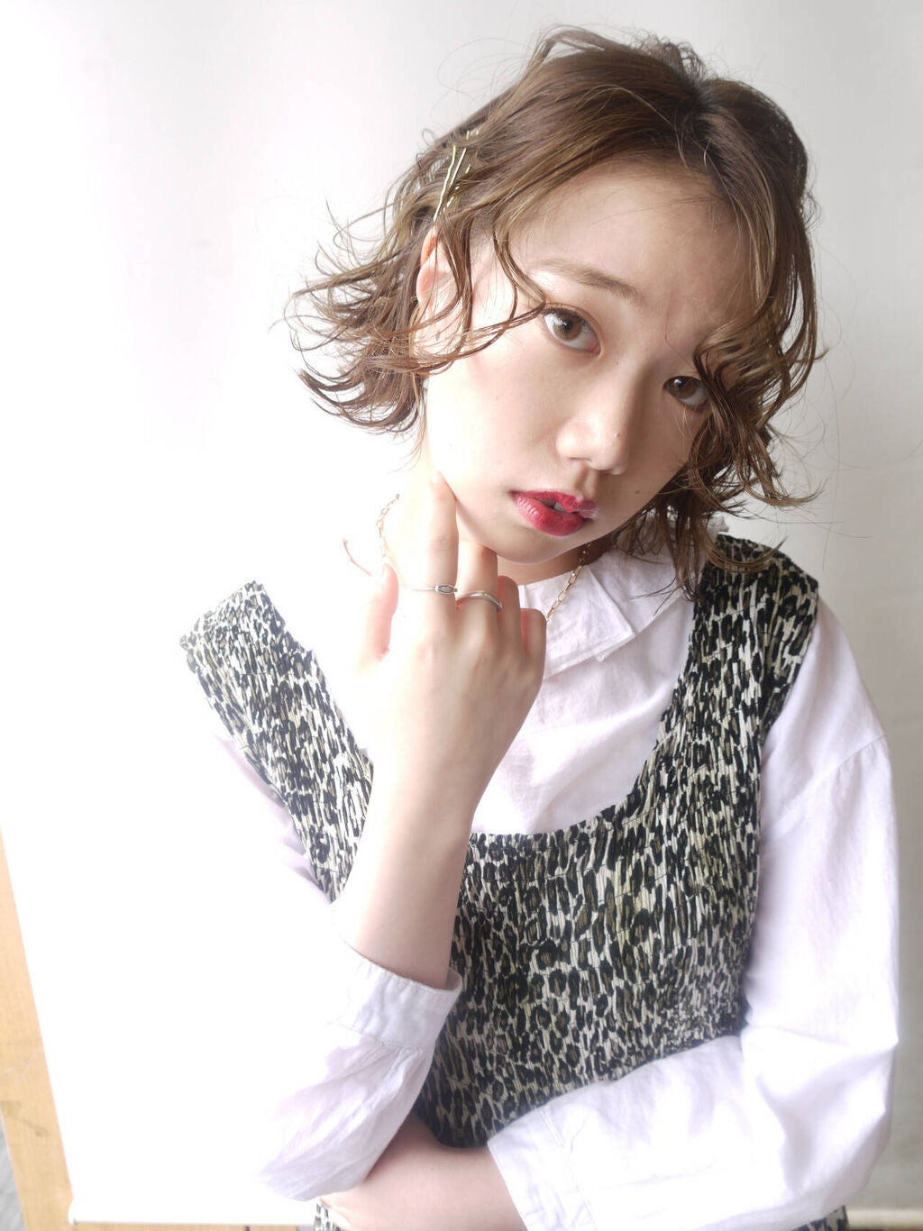 「【出目はメイクで隠す】解消メイクの方法&一重・奥二重のポイントを徹底解説!奥目との違いやおすすめ人気コスメ10選も」の画像(#257757)