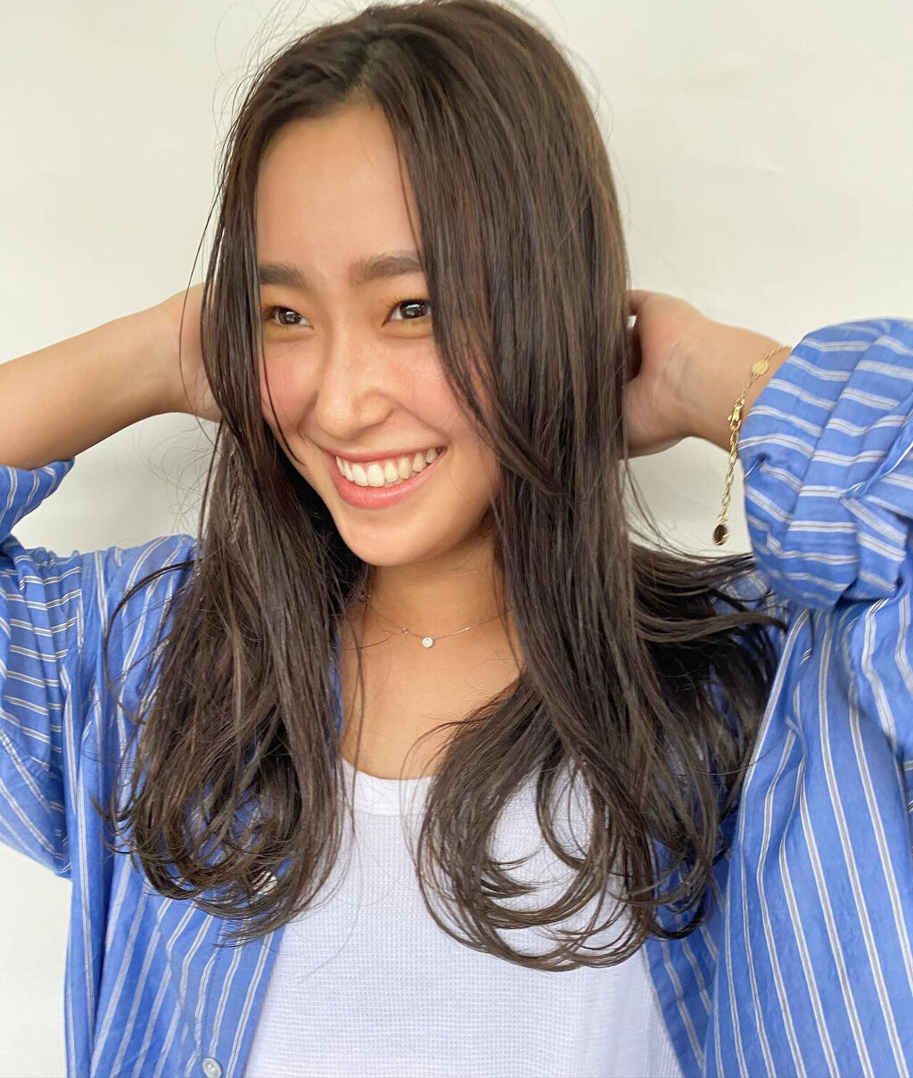 「短い髪でも簡単に出来る“かきあげ前髪”の作り方3選!キープのコツや優秀アイテムも紹介」の画像(#258155)
