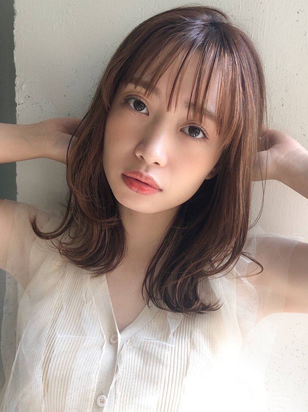 「目と眉毛の間を近付けて理想の美人顔に!狭くする方法や広い・狭い人のメイク方法も解説」の画像(#261619)