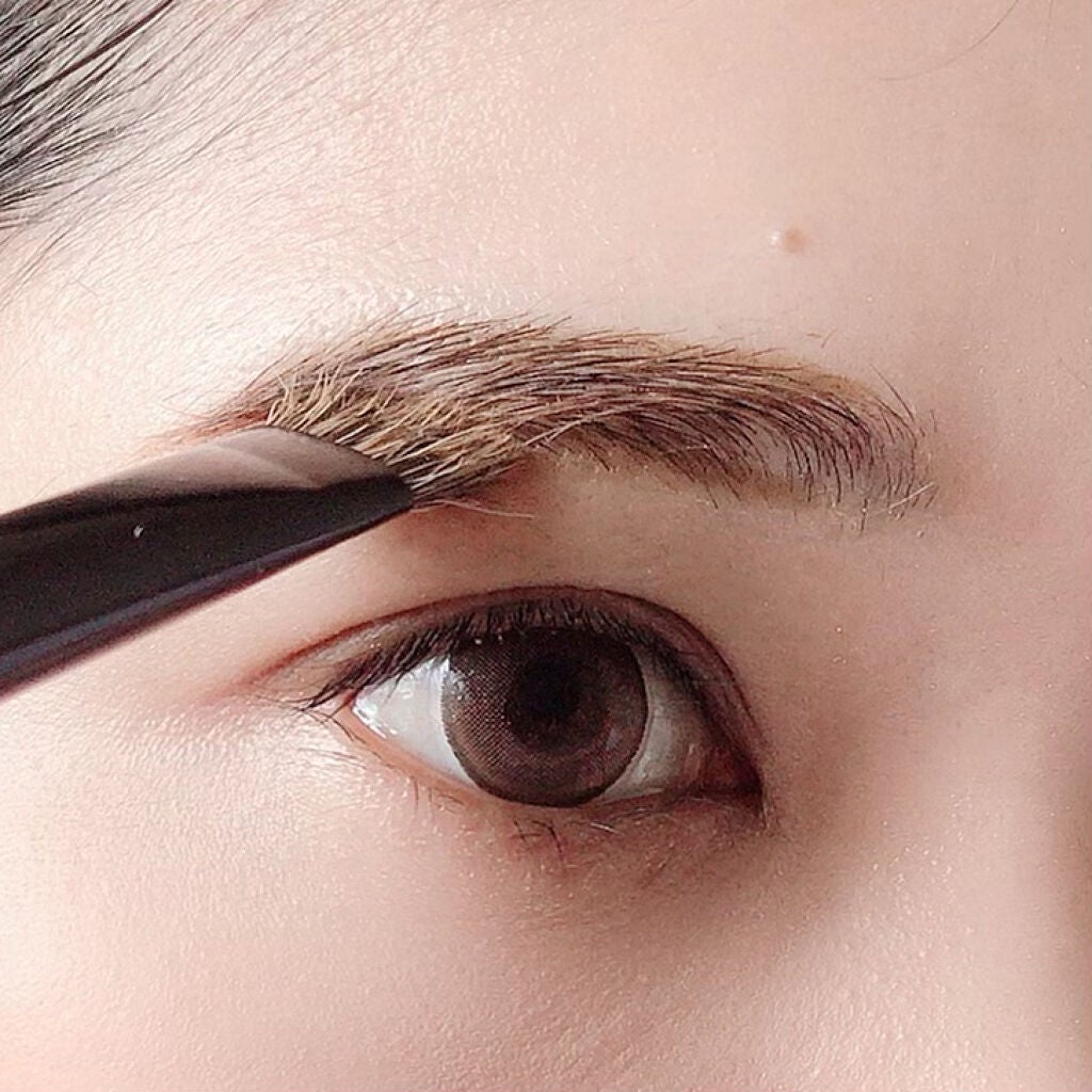 【パリジェンヌメイクの方法とは?】眉毛・リップ・まつげを盛る6つのシンプルな手順で垢抜け顔に!の画像