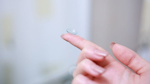 【初心者向け】カラコンの選び方は色やサイズがポイント!LIPSで人気のブランドを徹底比較の画像
