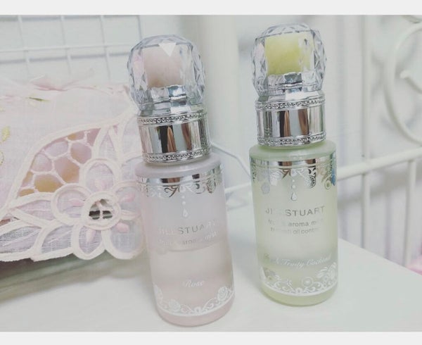 「メイク直しや日中の乾燥が気になる時に!フェイスミストでうるおい肌♡」の画像(#27042)