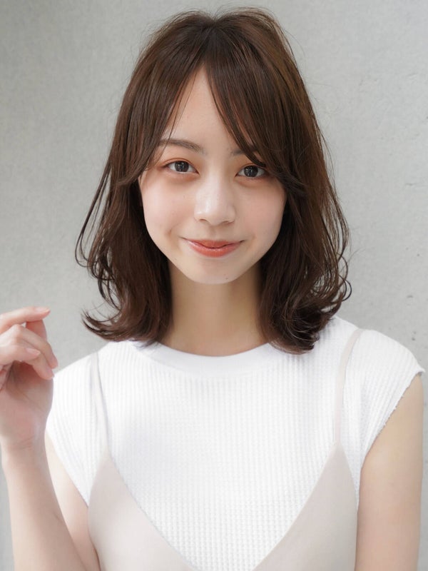 「30代で急に増える白髪!原因と対策方法を徹底解説|目立たなくする市販のヘアカラーおすすめ9選」の画像(#271252)