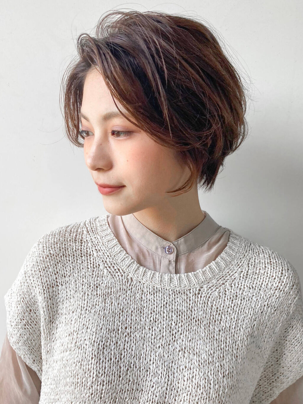 30代で急に増える白髪 原因と対策方法を徹底解説 目立たなくする市販のヘアカラーおすすめ9選 Lips