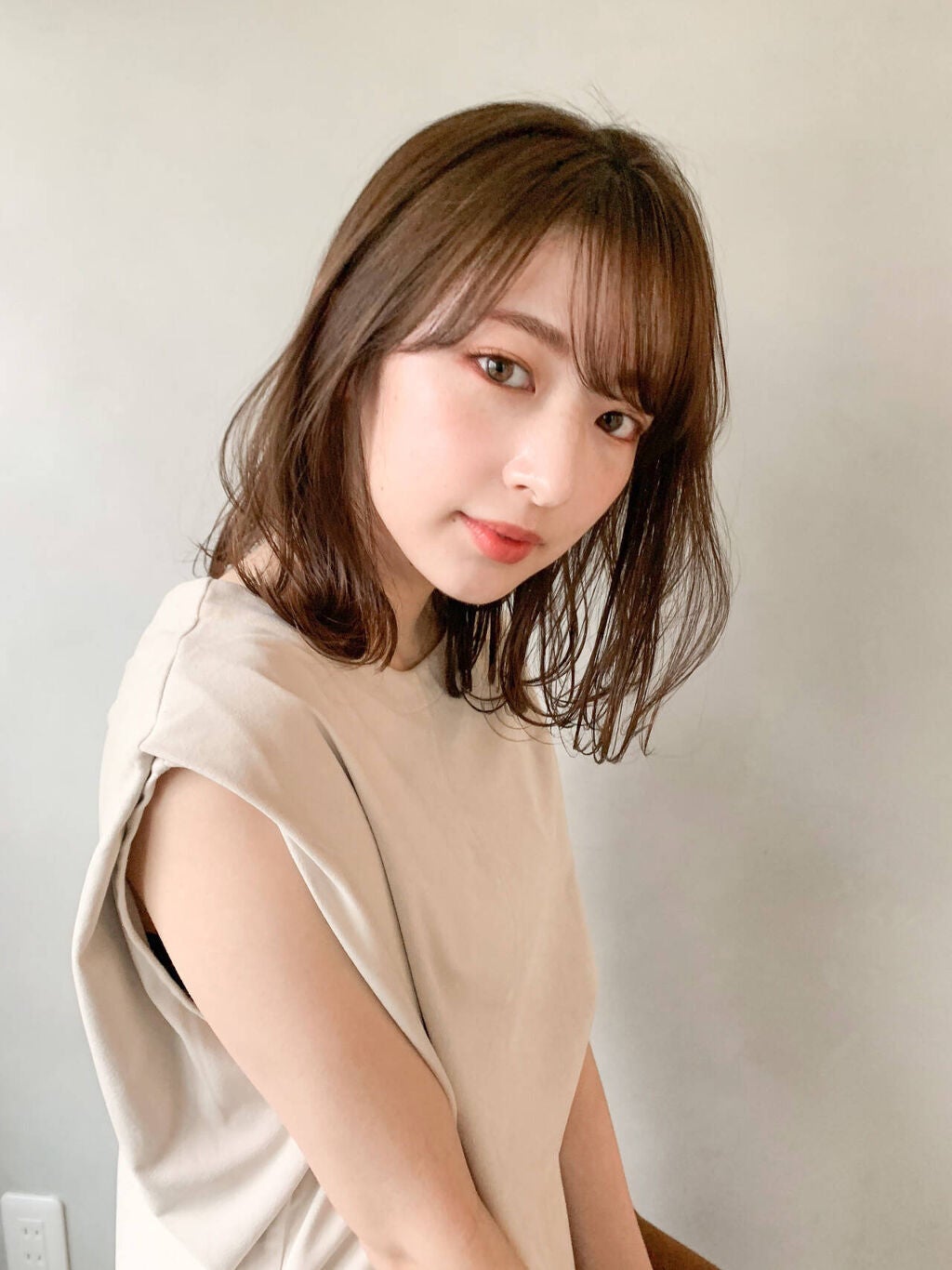 「30代女子必見!甘くなりすぎない「大人可愛いメイク」のやり方&おすすめコスメ紹介」の画像(#272513)