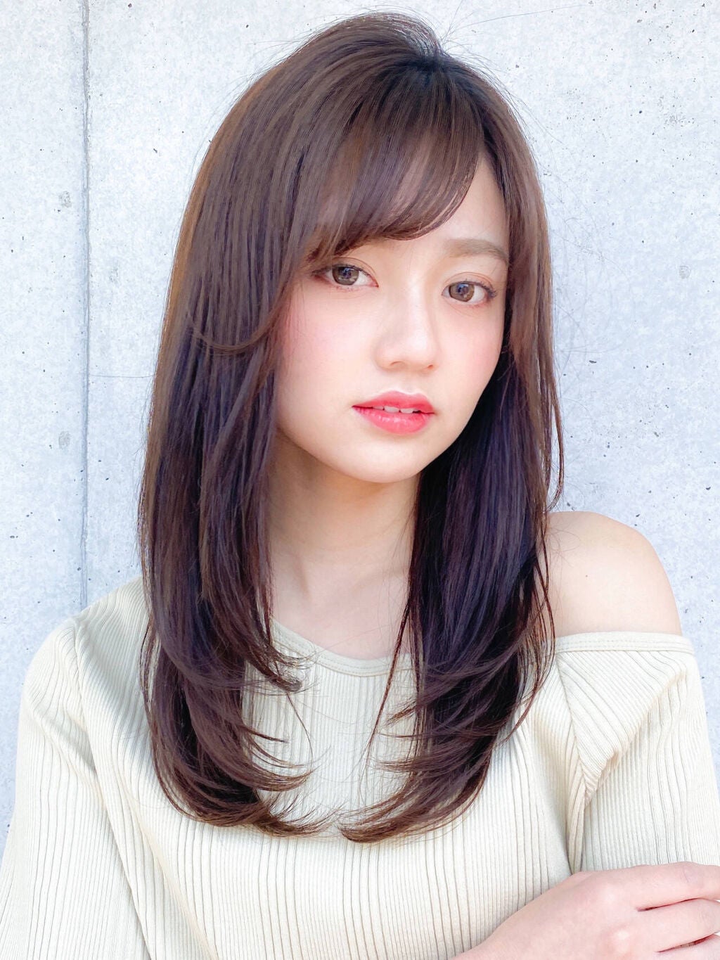 「30代女子必見!甘くなりすぎない「大人可愛いメイク」のやり方&おすすめコスメ紹介」の画像(#272583)