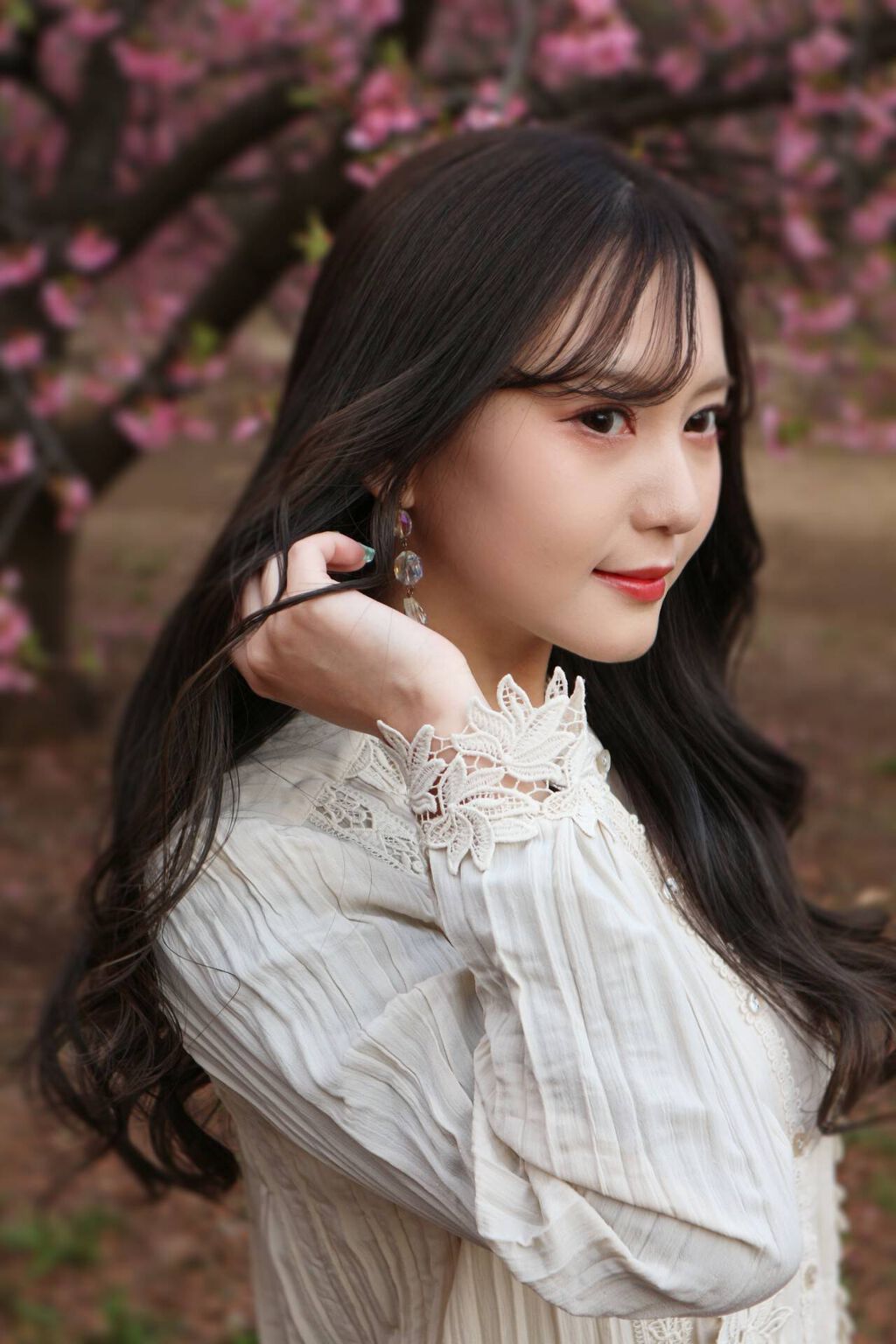 「韓国女優のようなサラツヤ髪を目指す！大人気な韓国ヘアケア商品10選」の画像（#274349）