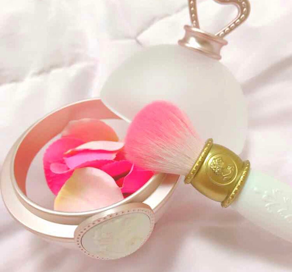 「コスメは優秀なだけじゃ嫌♡見た目可愛いアイテムだけ集めてみました!」の画像(#27442)