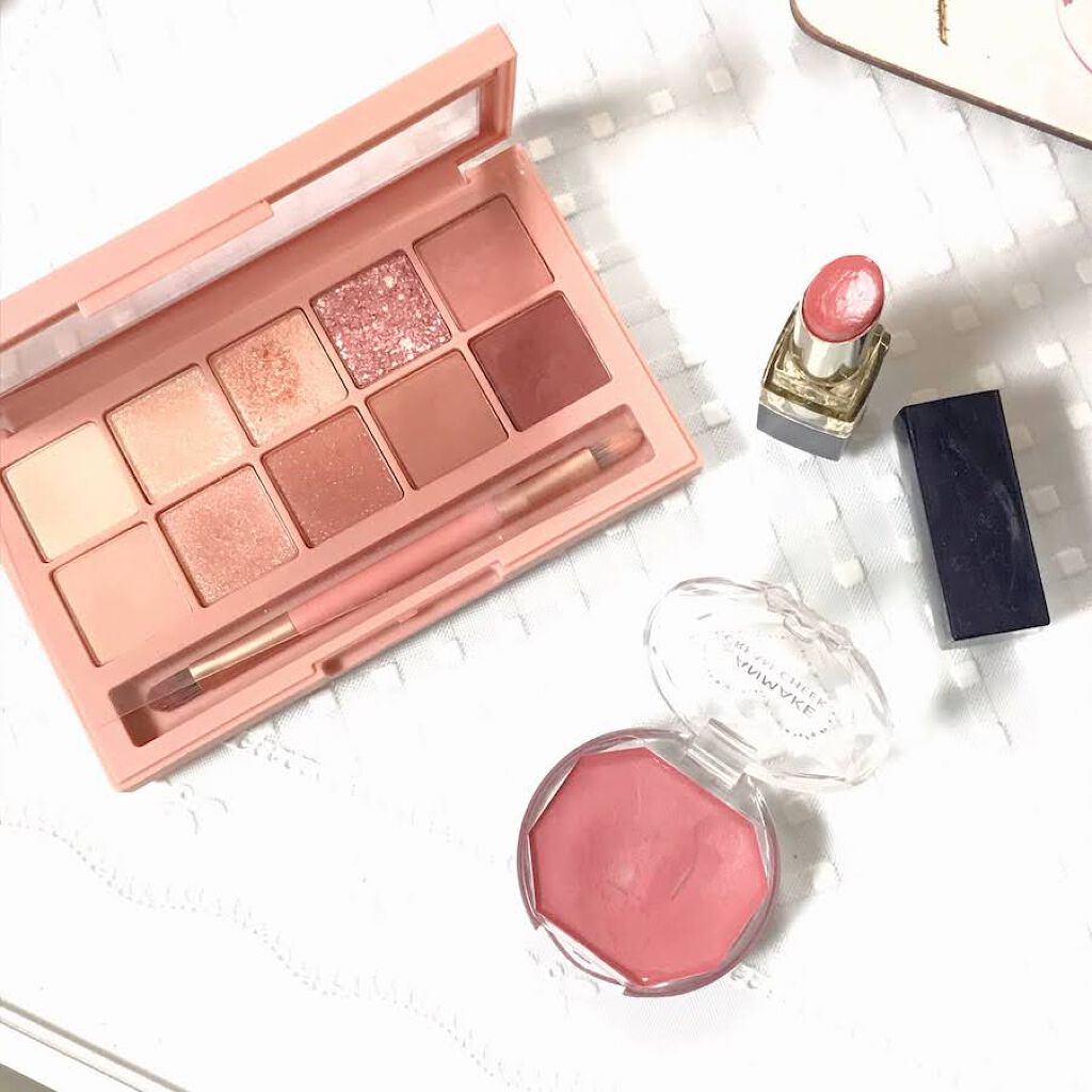 チークって入れる意味ある?メイクでの役割や効果、上手な扱い方をご紹介!の画像