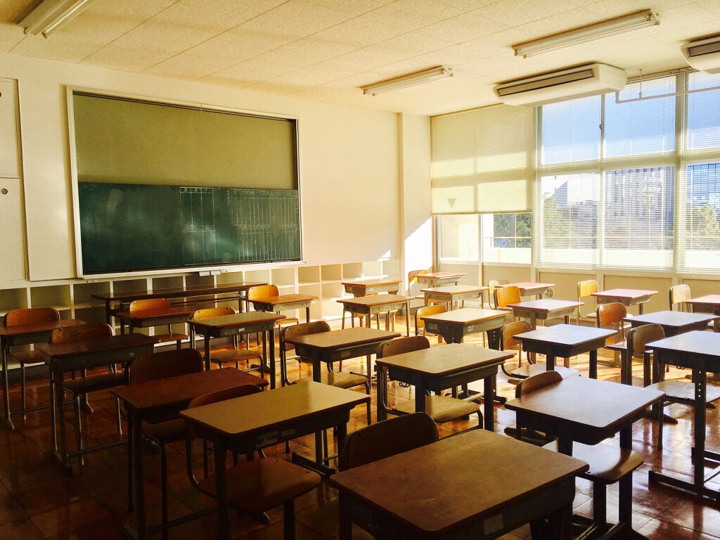 ボディミストとは?使い方・つける場所を詳しく解説!プチプラ・デパコス人気ランキングも♡の画像