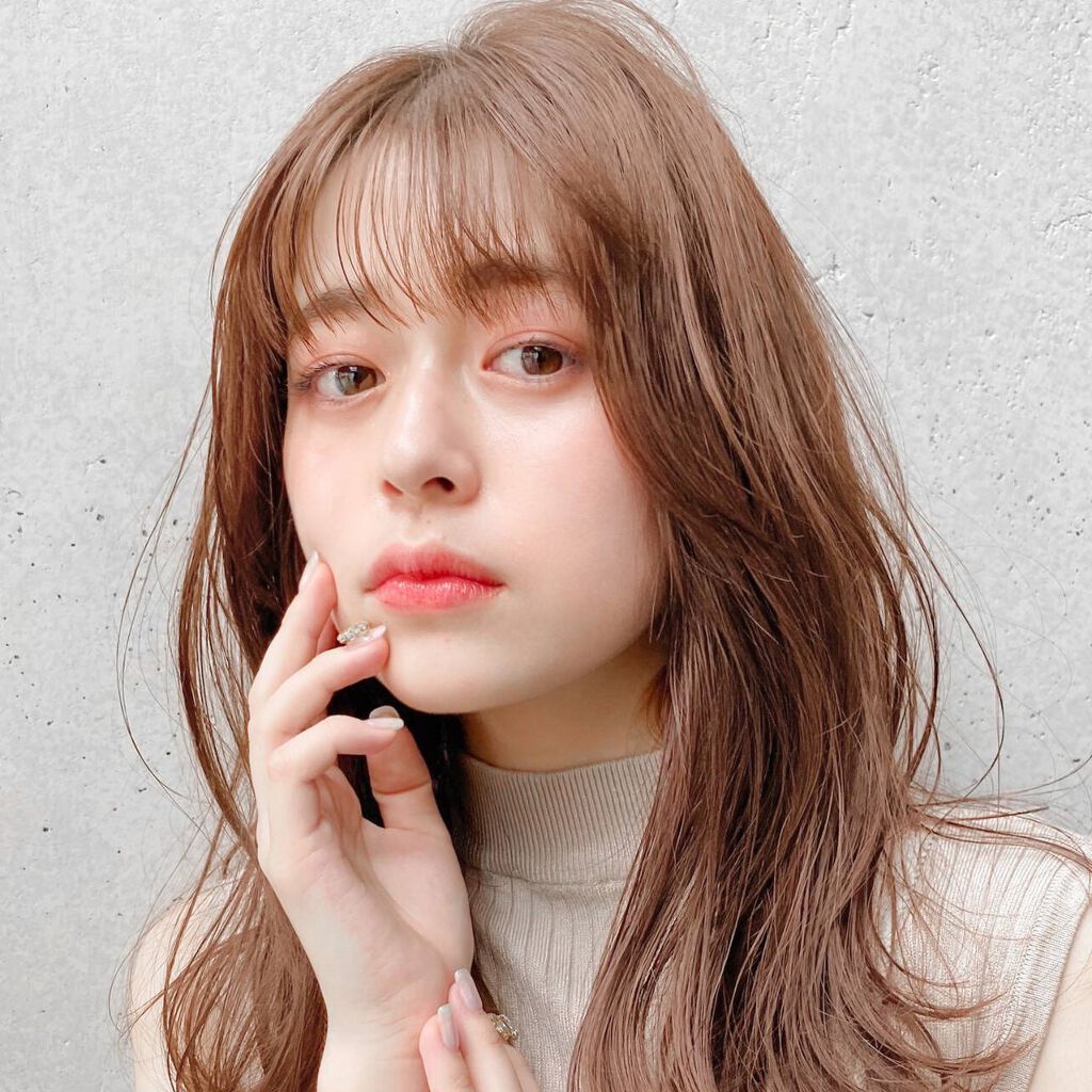 「【2022年最新】色っぽい大人セクシーメイクの方法≪30代・40代に似合う色気リップ・眉毛の作り方≫」の画像(#281429)