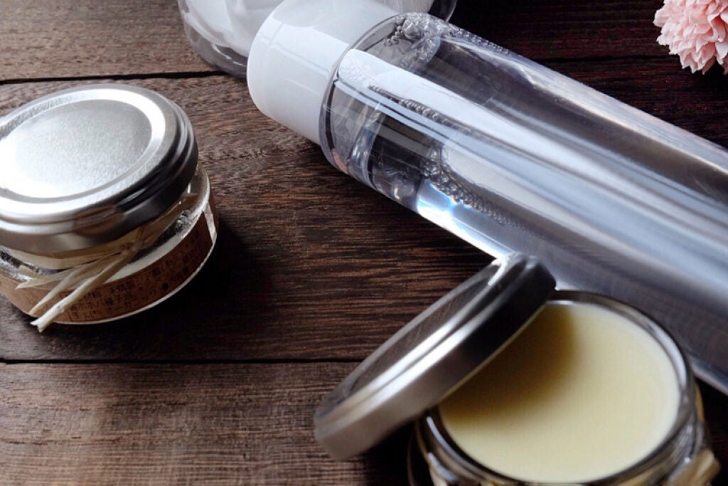 化粧水がしみるとき、どうしたらいい?【原因とおすすめ対処法】敏感肌向け化粧水も紹介の画像