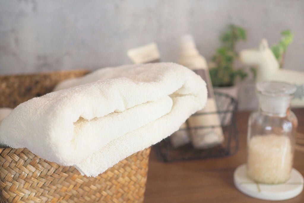 化粧水がしみるとき、どうしたらいい?【原因とおすすめ対処法】敏感肌向け化粧水も紹介の画像