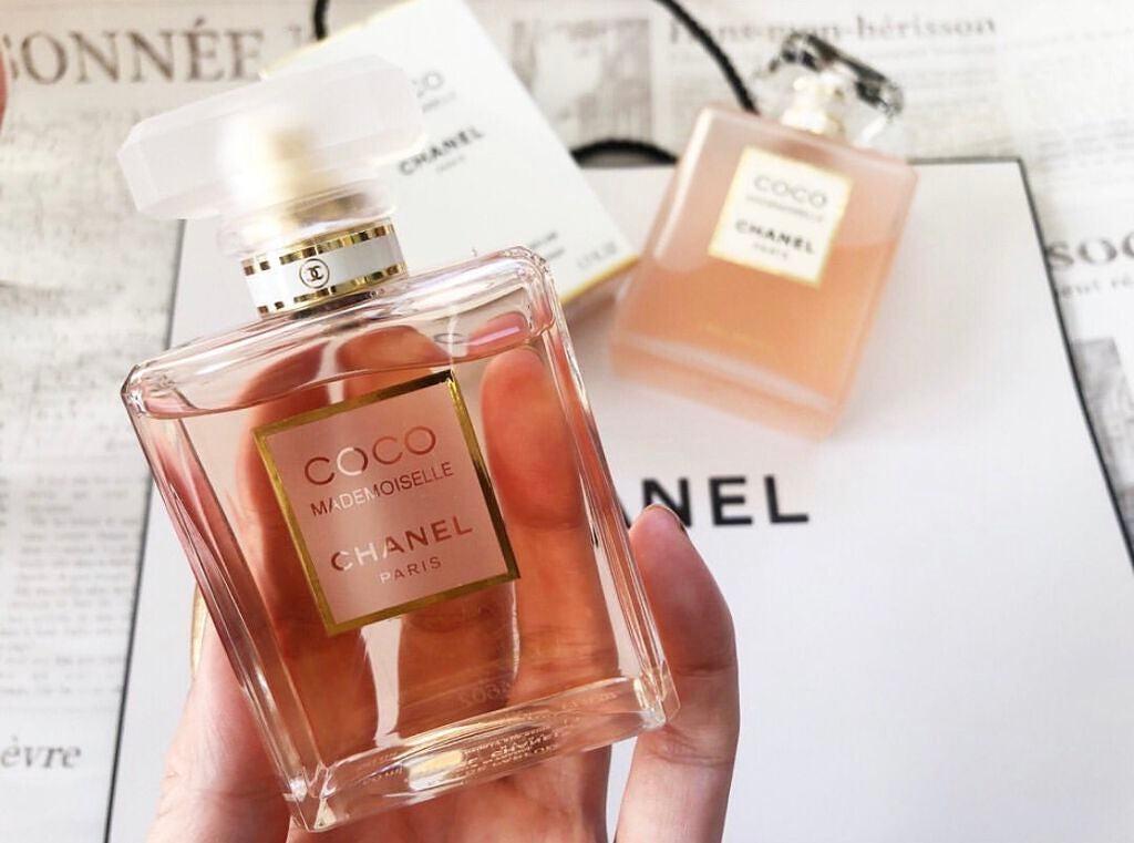 「あなたの魅力をUPする香水の選び方【香りをまとって記憶に残る女性になる】5つの基本」の画像(#290431)