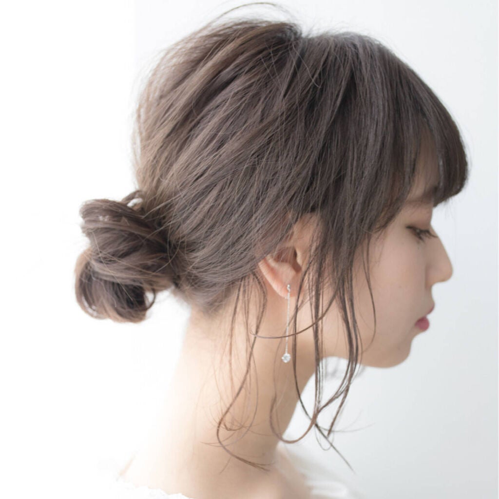 簡単で効果抜群!触覚の巻き方をマスターして小顔美人になろう【ストレートアイロン・コテ】の画像