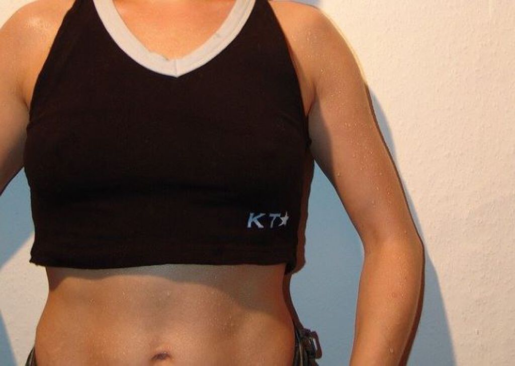 きれいな鎖骨でモテ感アップ!鎖骨が目立たない原因から作り方まで【徹底解説】の画像