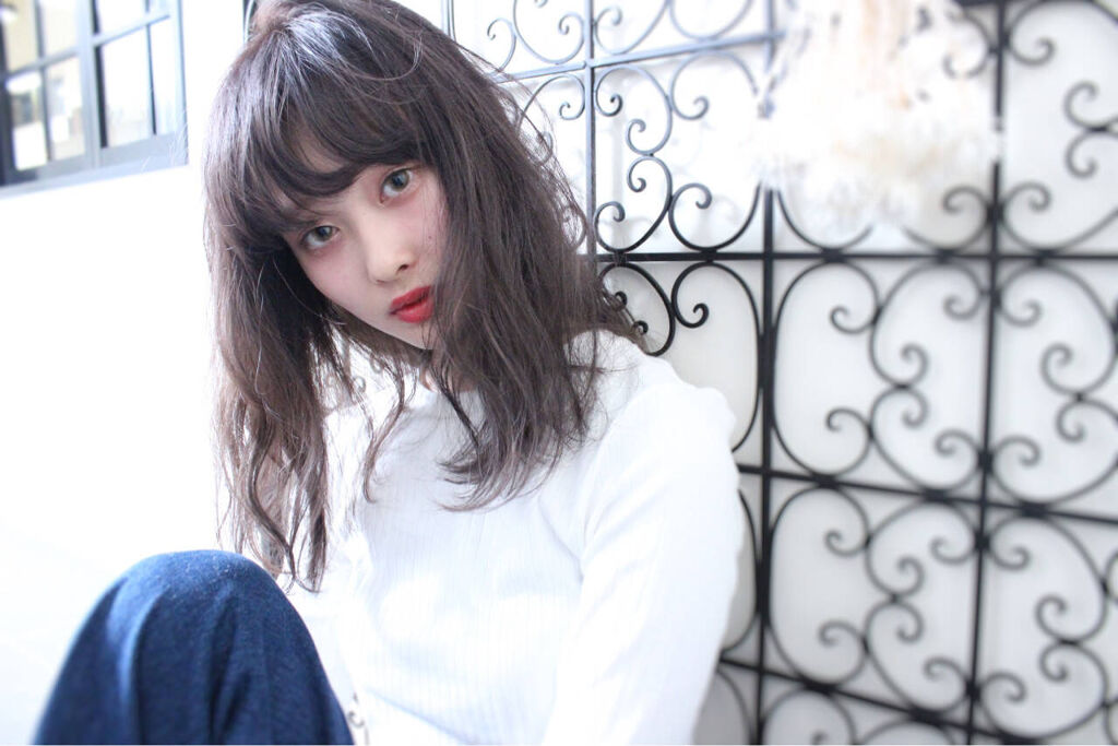22年版ブルベに似合う髪色特集 ブルべ夏 冬の魅力を引き立てる暗め 明るめカラー Lips