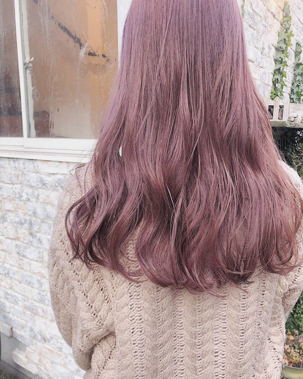 「ブルベ夏&ブルベ冬に似合う髪色を紹介!暗めブリーチなし~明るめハイトーンまで」の画像(#752303)