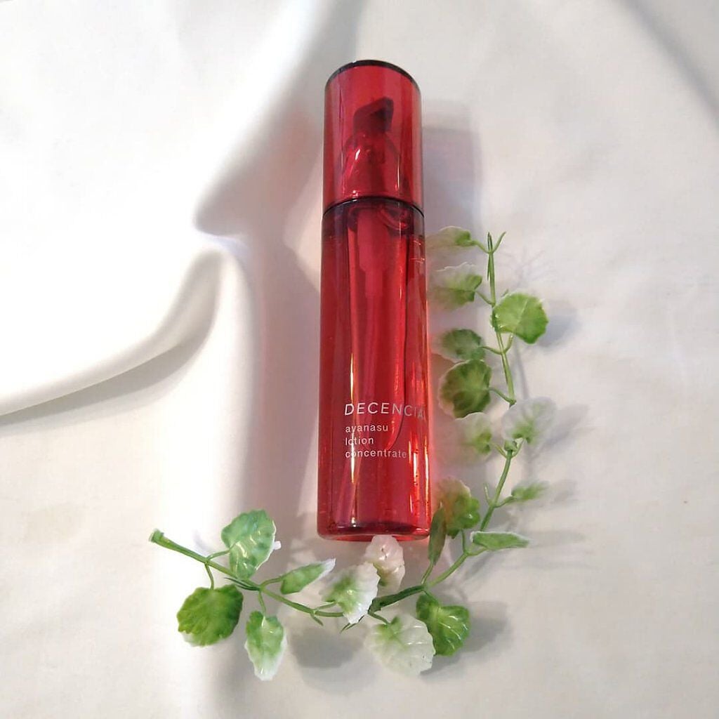 「【化粧水は弱酸性でないとダメ?】おすすめする人としない人・選び方&アイテムも紹介」の画像(#300721)