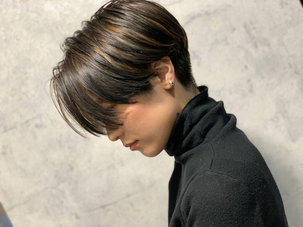 「髪のハイライトカラー人気おすすめ特集!ブリーチなしやボブ向けも♡髪のダメージやセルフの入れ方も解説」の画像(#750398)