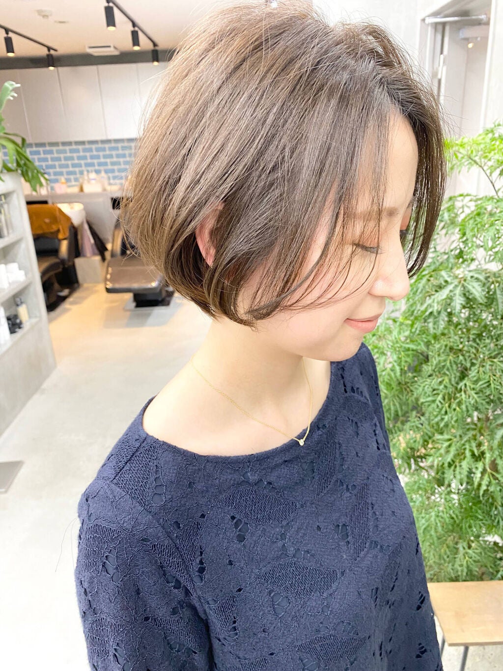 イエローベージュのショートヘア