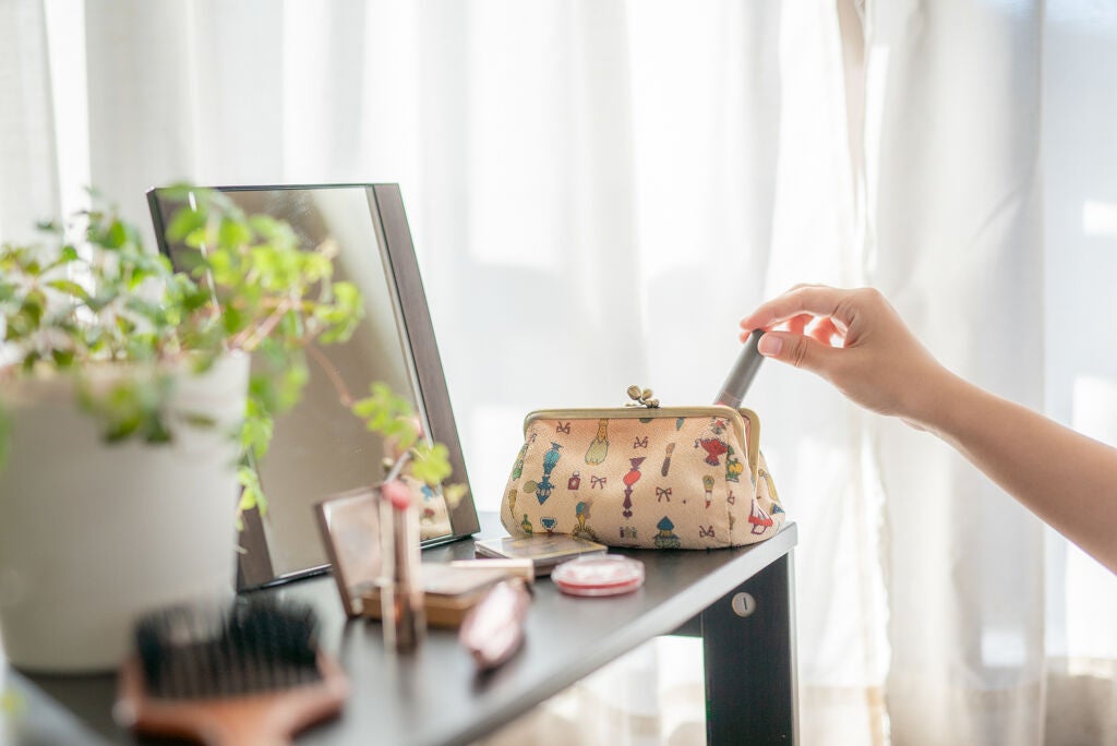 【年代別】化粧ポーチの人気おすすめブランド|使いやすい&かわいいデザインをご紹介!の画像