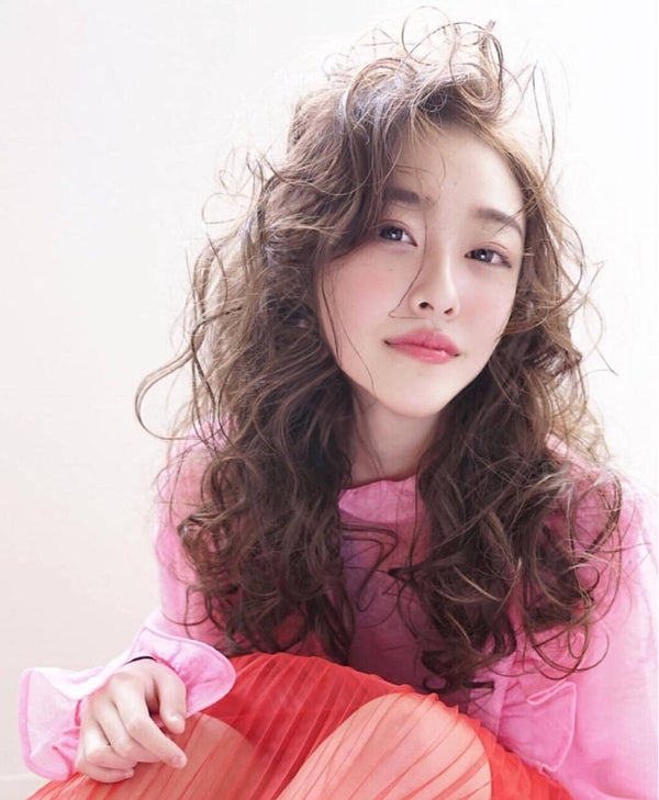 「バブルメイクの特徴とやり方♡一周回って流行りの予感?《ブルーアイシャドウや太眉など》」の画像(#312156)