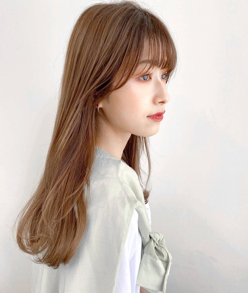 「ヘアアイロンでストレートにするやり方!ストレートにならないときのコツも紹介」の画像(#314526)