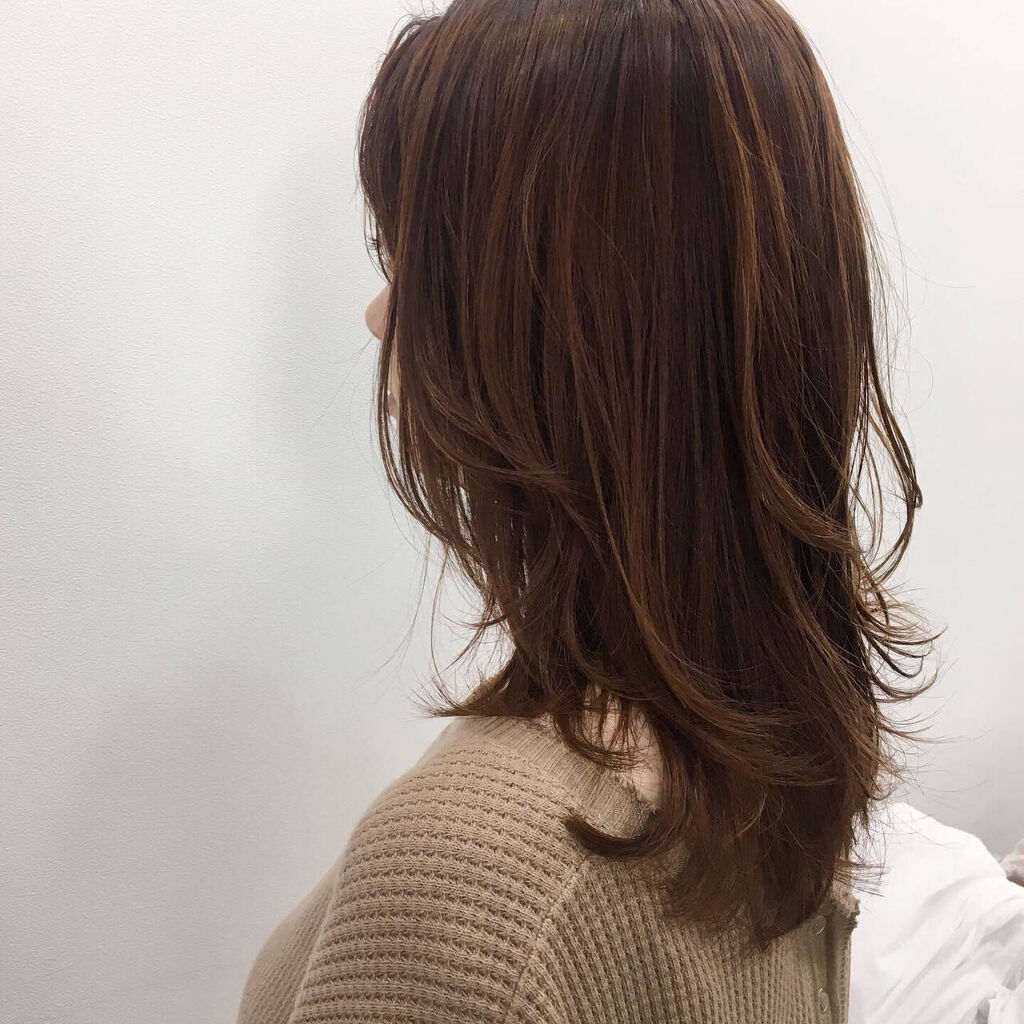 「【2022年暗髪人気ヘアスタイル】透明感UP&色落ちしにくい≪ハイライト・インナーカラー・グレージュ≫」の画像(#315234)