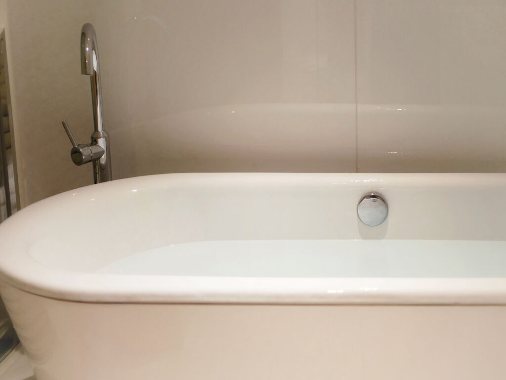 【エッセンシャルオイルまとめ】アロマオイルとの違いって?効果や使い方、おすすめ商品も紹介!の画像