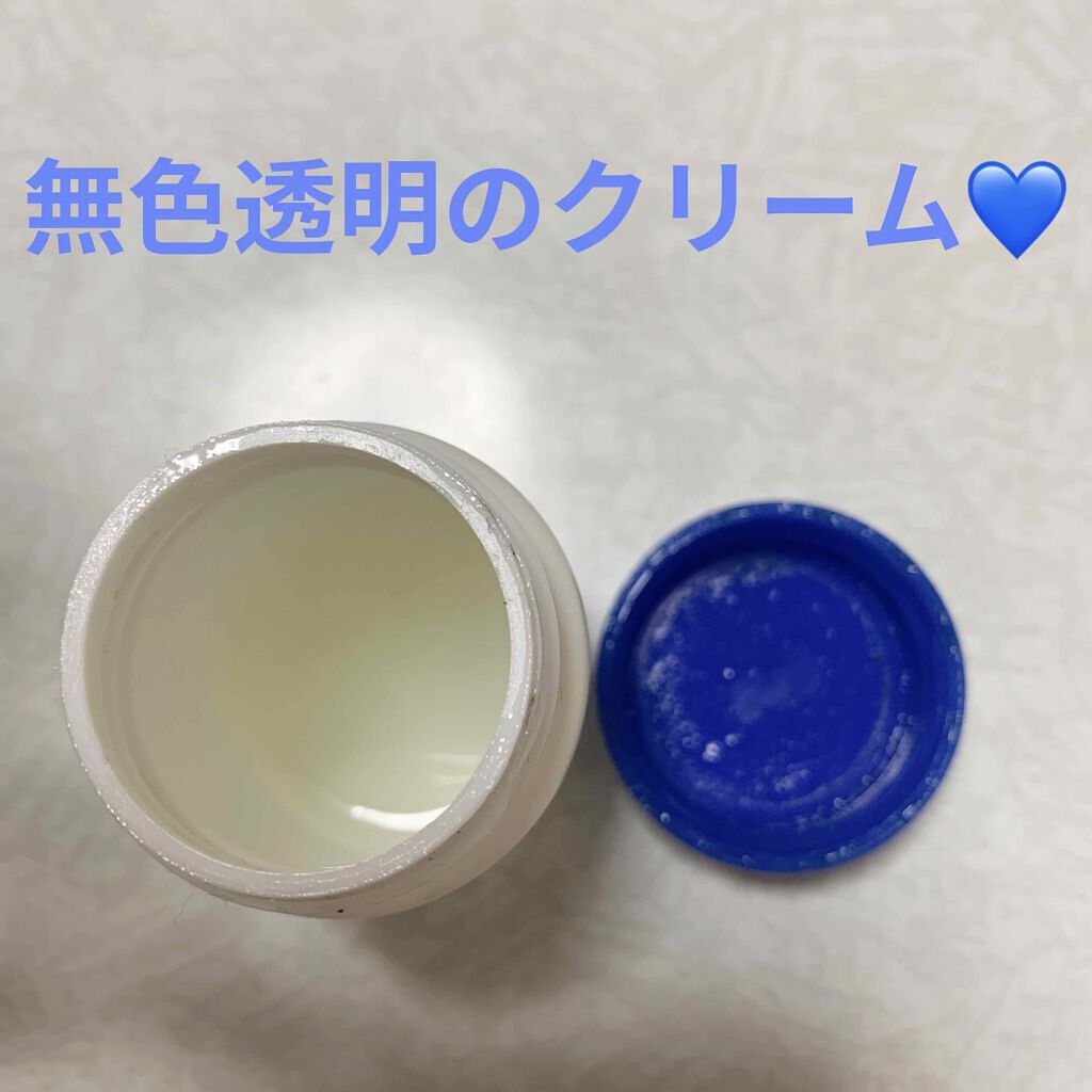 「ワセリンを顔に塗っても大丈夫?効果や正しい使い方・ニキビや毛穴への注意点も解説」の画像(#317608)