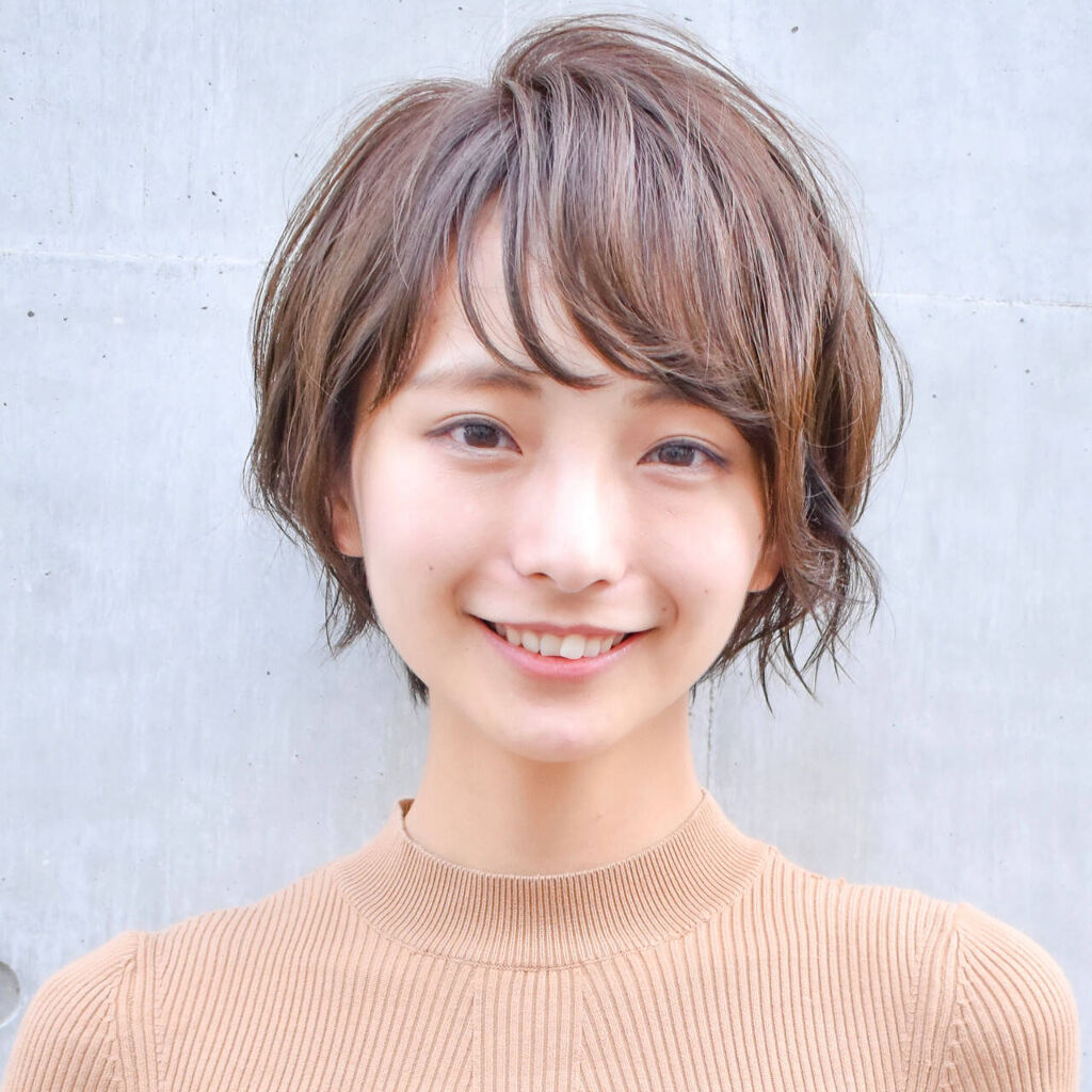 「ワセリンを顔に塗るおすすめケア方法5選【効果的な使い方&ニキビや毛穴への注意点】」の画像(#317612)