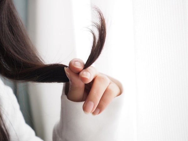 毛先のヘアカラー『裾カラー』で簡単垢抜け!【セルフでのやり方・色落ち予防・ヘアカタログetc】の画像