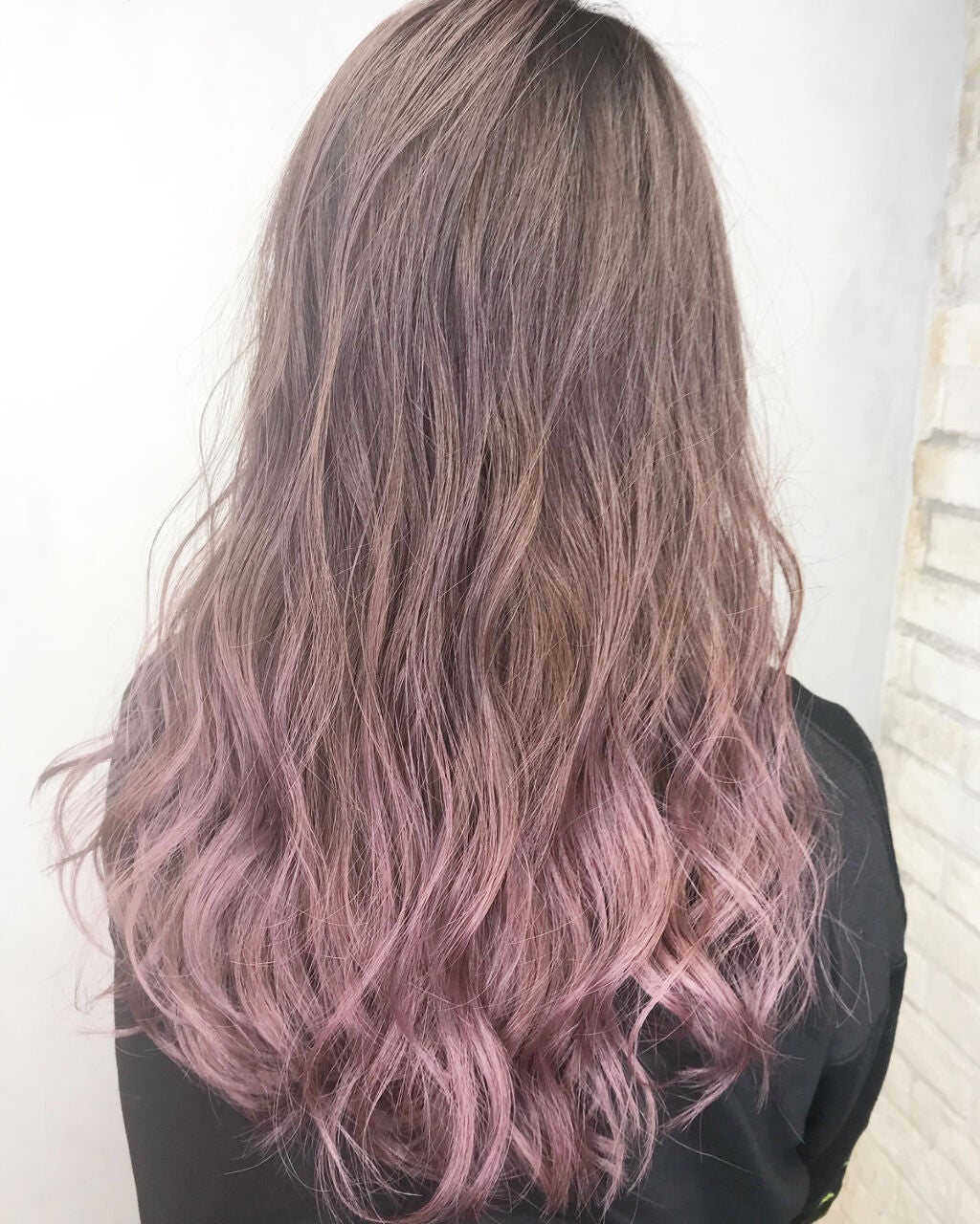 毛先のヘアカラー『裾カラー』で簡単垢抜け!【セルフでのやり方・色落ち予防・ヘアカタログetc】の画像