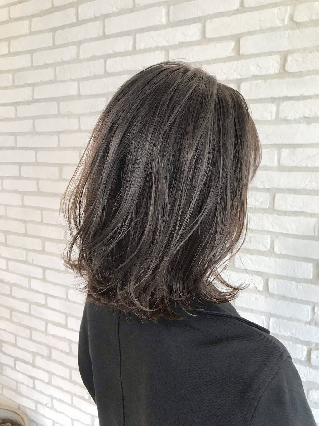 「【女性向け！ヘアワックスの付け方】基本の使い方からショートやボブなど髪型別に解説◎」の画像（#325303）