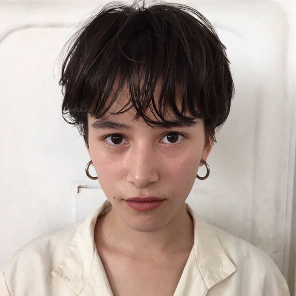 「【イエベ春・秋】に似合う黒髪・暗髪5選|スプリング・オータムタイプの垢抜けメイクも」の画像(#326963)