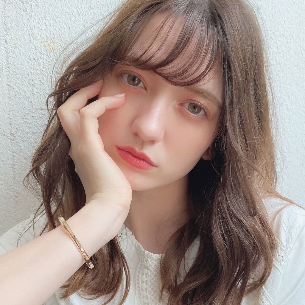 「【アッシュブラウンの色見本】暗めブリーチなし・明るめ・メンズ向けのヘアカラー9選!おすすめの白髪染めも紹介」の画像(#328409)