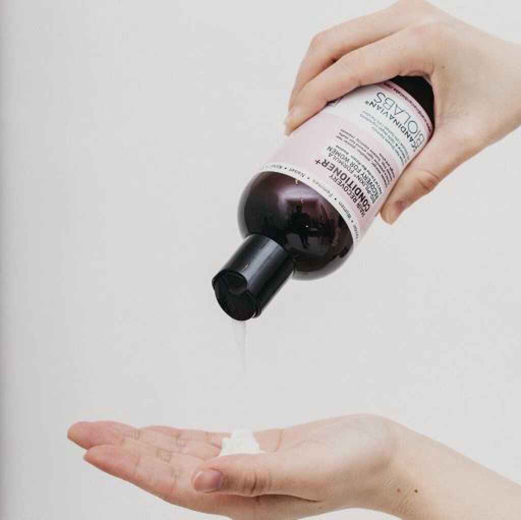 ヘアカラー後すぐ次のヘアカラーはできる?染め直しのタイミング&ヘアカラー直後のケア対策まで徹底紹介の画像