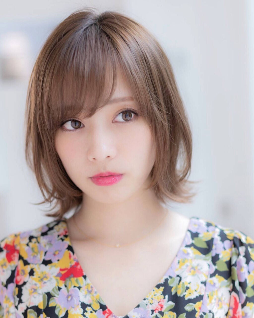 「美容液とは?化粧水や乳液とのちがいと効果的な使い方」の画像(#329873)