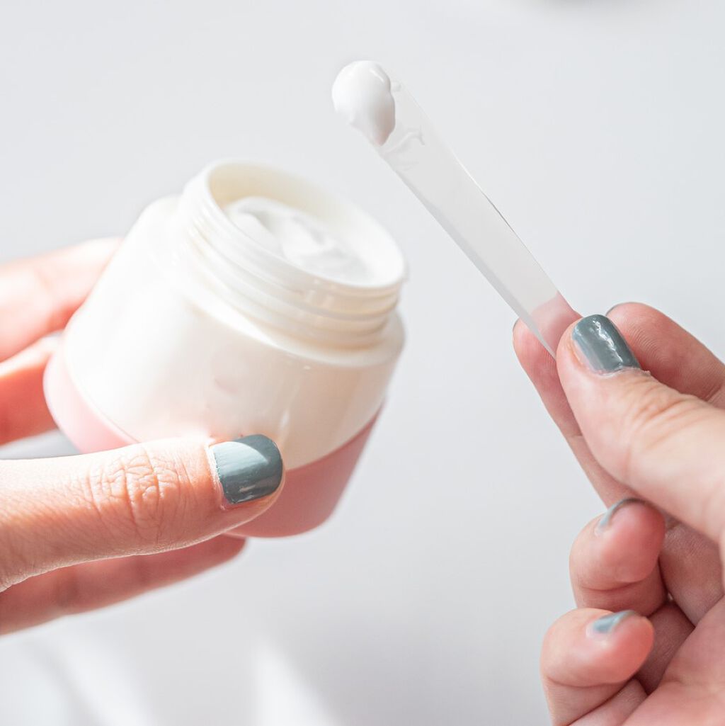 《練り香水の作り方》ニベアやワセリンで簡単に作る方法を解説!おすすめの使い方も◎の画像