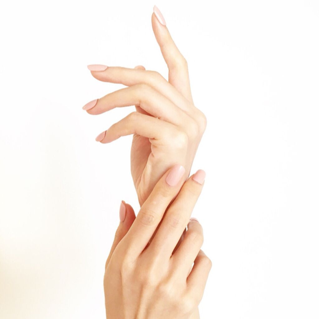 【綺麗な手になる方法とは?】簡単に出来るセルフハンドケア5選!プレゼントにおすすめ人気手袋・家電・オイルもの画像