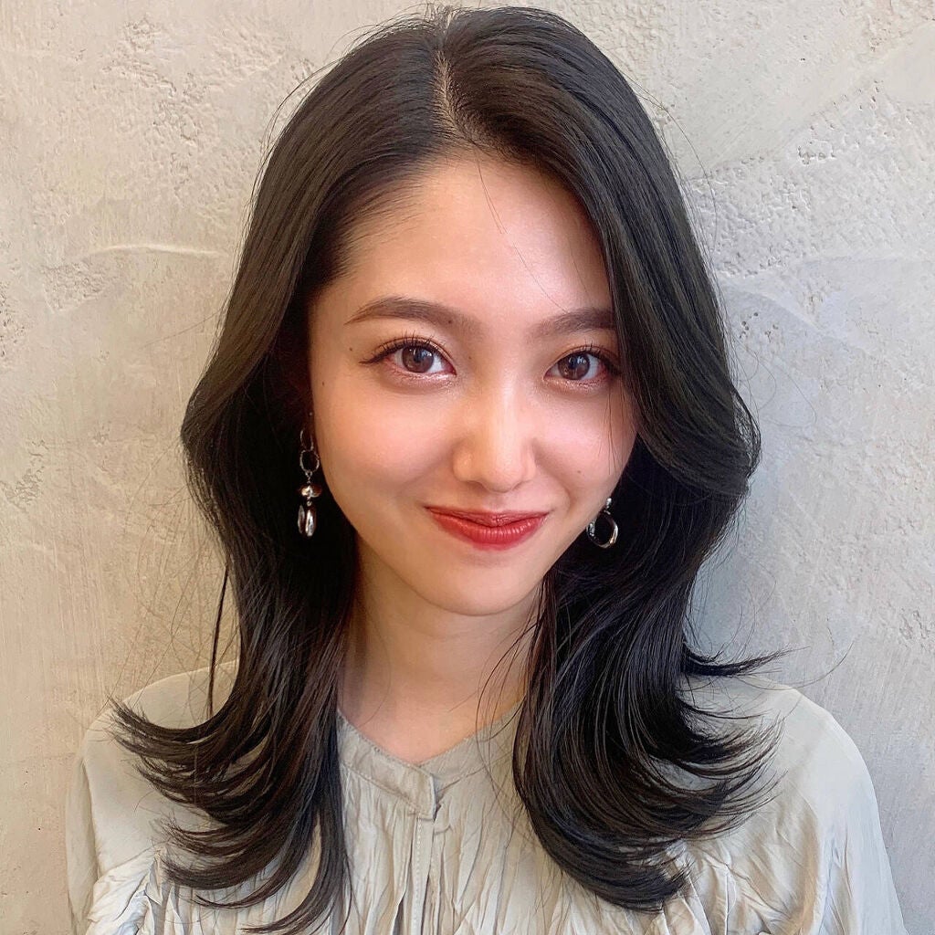 「アーモンドアイメイクとは?一重・奥二重・二重別のやり方|整形なしでかわいい目元♡」の画像(#345356)