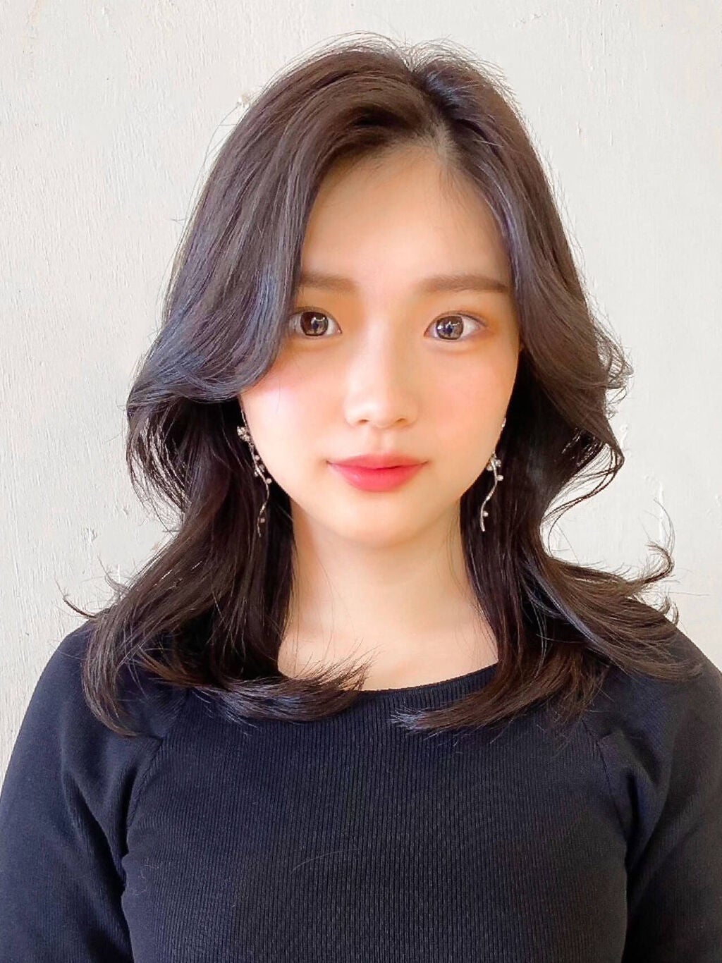 「アイリーンメイクで韓国アイドル級顔を目指す!眉毛やピンクアイメイクなど詳しく紹介」の画像(#350520)