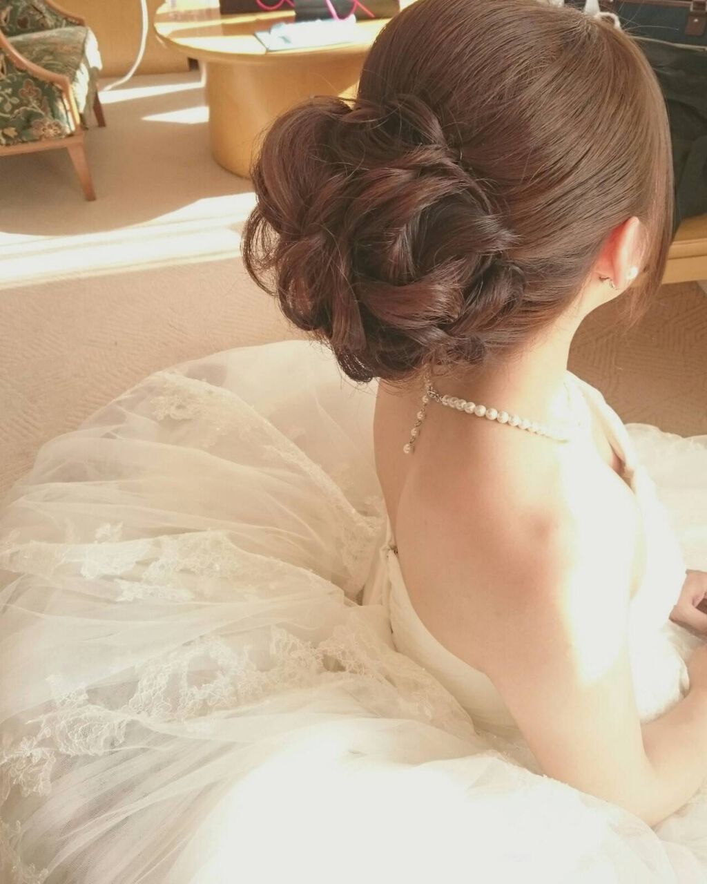 「セルフブライダルメイクの失敗しないやり方紹介!目元メイクやベースメイクなどポイントごとに解説」の画像(#352508)