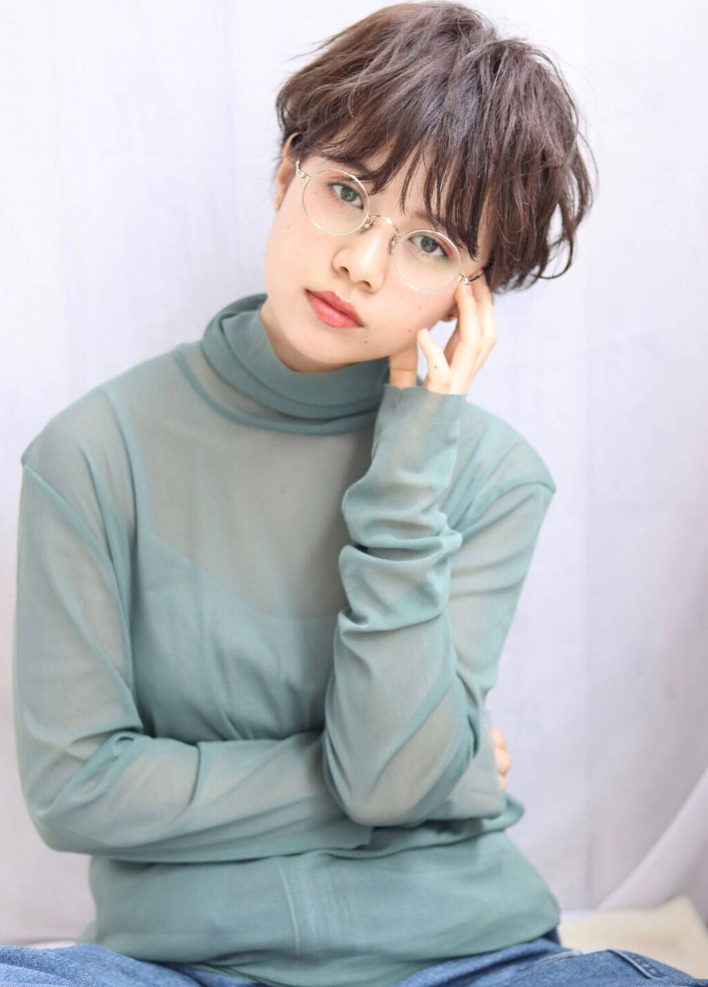 「メガネ女子メイクのやり方解説!度入りメガネさんにもおすすめ」の画像(#353796)