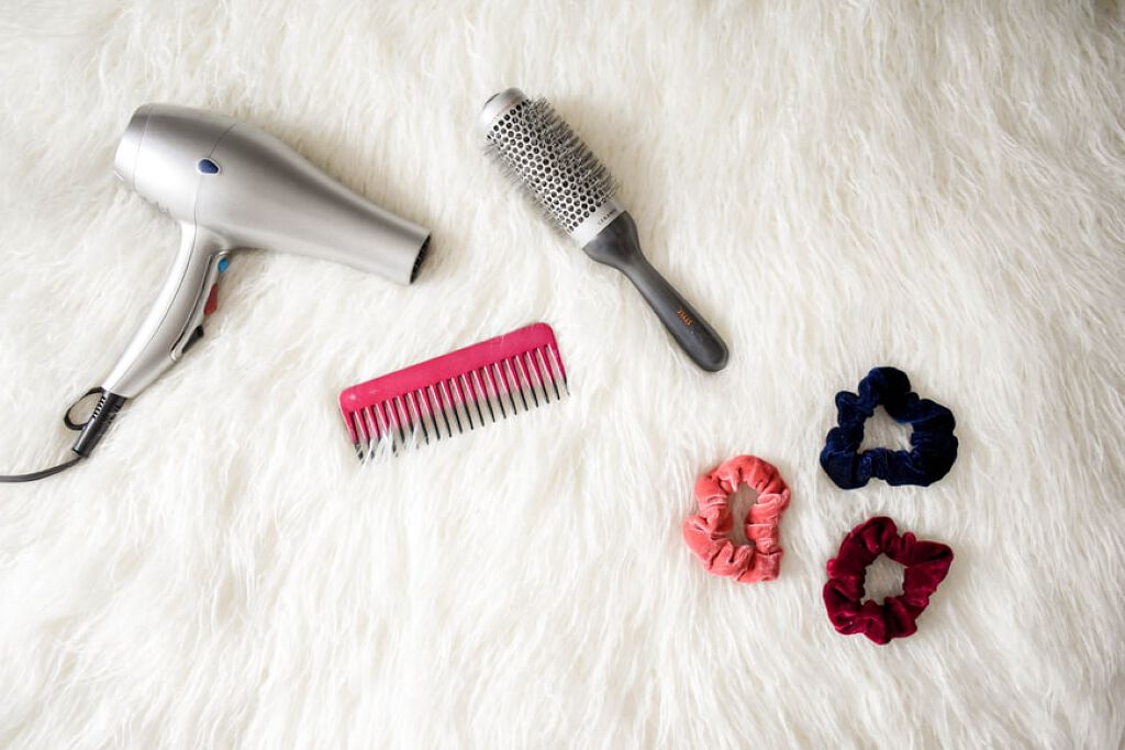 ヘアミルクの使い方|しっとりまとまるツヤ髪を手にいれよう【おすすめの人気アイテムも】の画像
