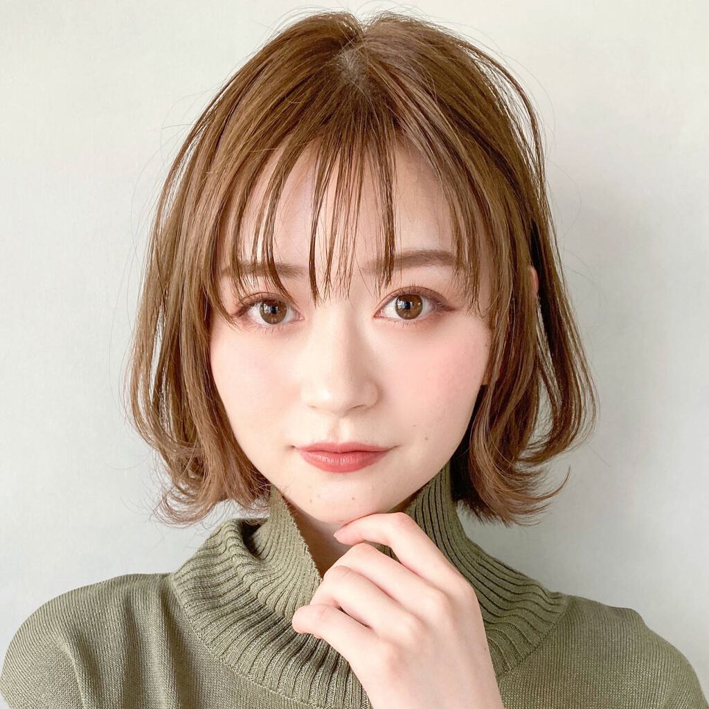 「【グリーンベースとは?】パーソナルカラーで髪色&メイクをアップデート!血管・白目の色でわかる似合う色診断」の画像(#358604)